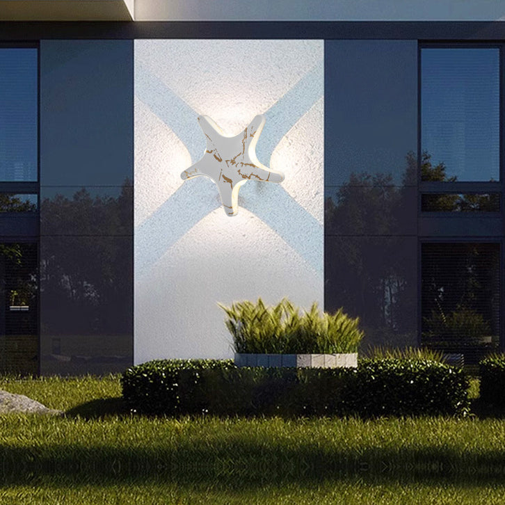 Auralux LED Außenwandleuchte | Wasserdicht & Wetterfest | 500 Lumen | Modernes Aluminium-Design 20 × 20 cm