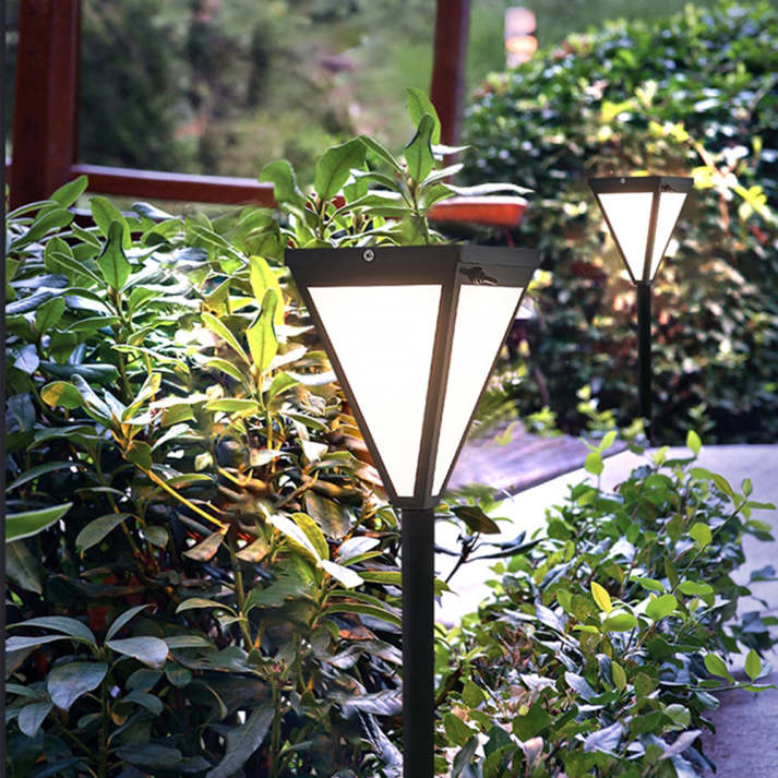 Lumavera LED Außenleuchte im modernen Design | IP65 Wetterfest | Warmweißes Licht | Solarbetrieben | Ø15 cm × H62 cm
