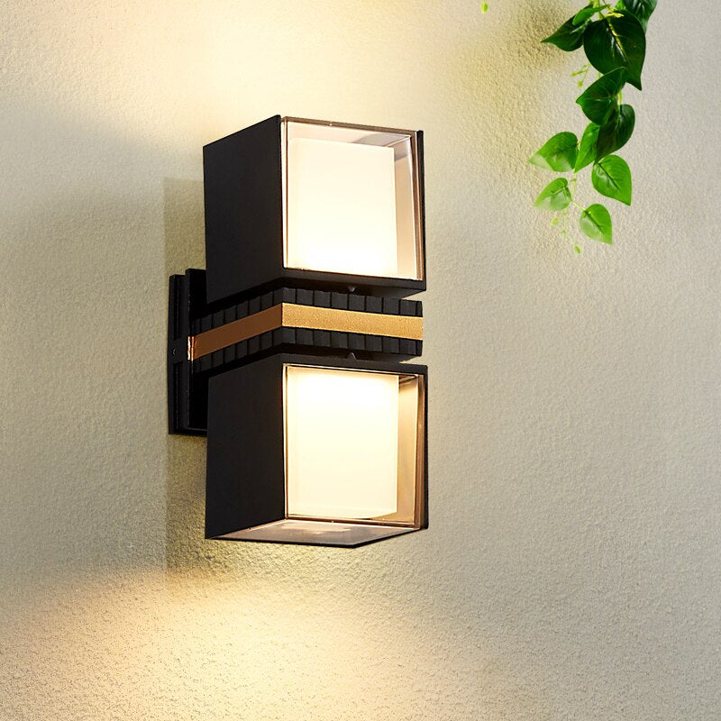 Lumovar Wandlampe Außen Verstellbar | Wasserdicht & Modern | 24,5 × 16 cm | Schwarz