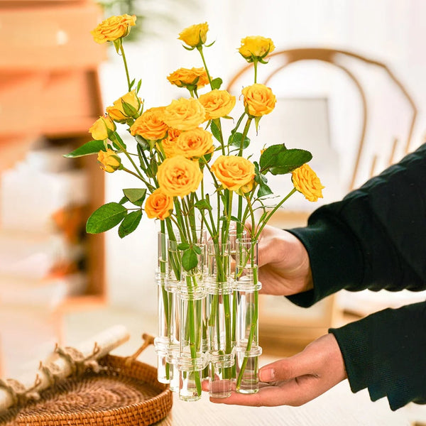 FormiFlor — Die Vase, die sich deinem Stil beugt!