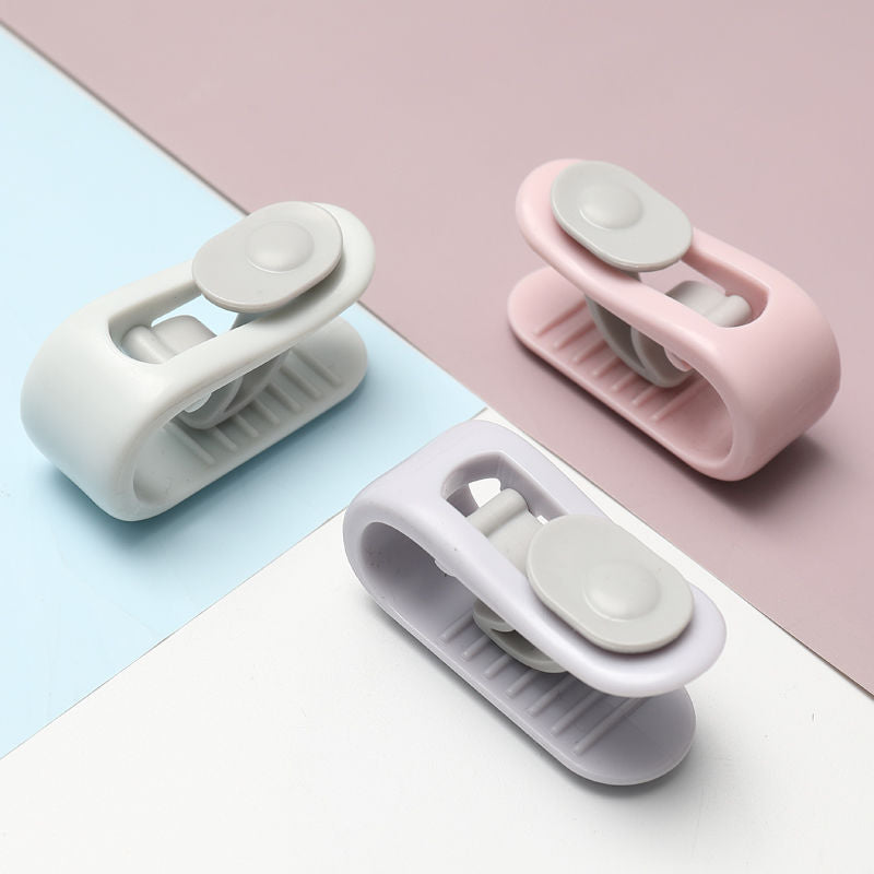6+6 GRATIS | EasySleep™ - Rutschfeste Steppdeckenklammern [Letzter Tag Rabatt]