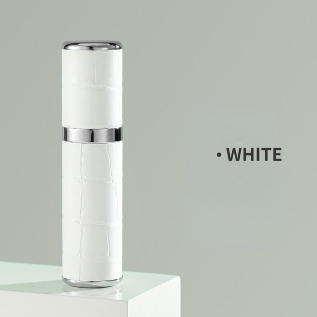 Aromova PocketScent Parfüm Zerstäuber To Go | Nachfüllbar & Auslaufsicher | 5 ml Leder-Design