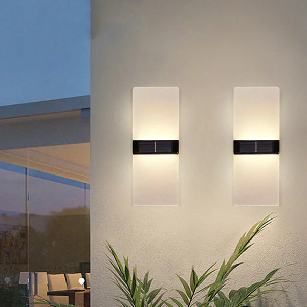 Solunara Solar-Wandleuchte Außen | Minimalistisches Design | IP65 Wetterfest | LED-Technologie | 58x30x140 cm