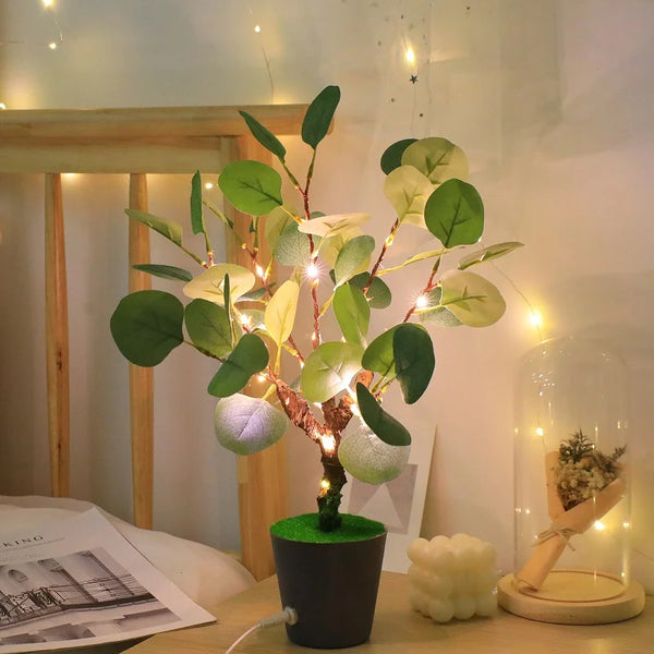 Nordavie LED Nachtlicht Tannenzweig-Design | Warmweißes Licht | USB-Anschluss | 34 cm Höhe | Weihnachtsdeko im Nordic-Stil