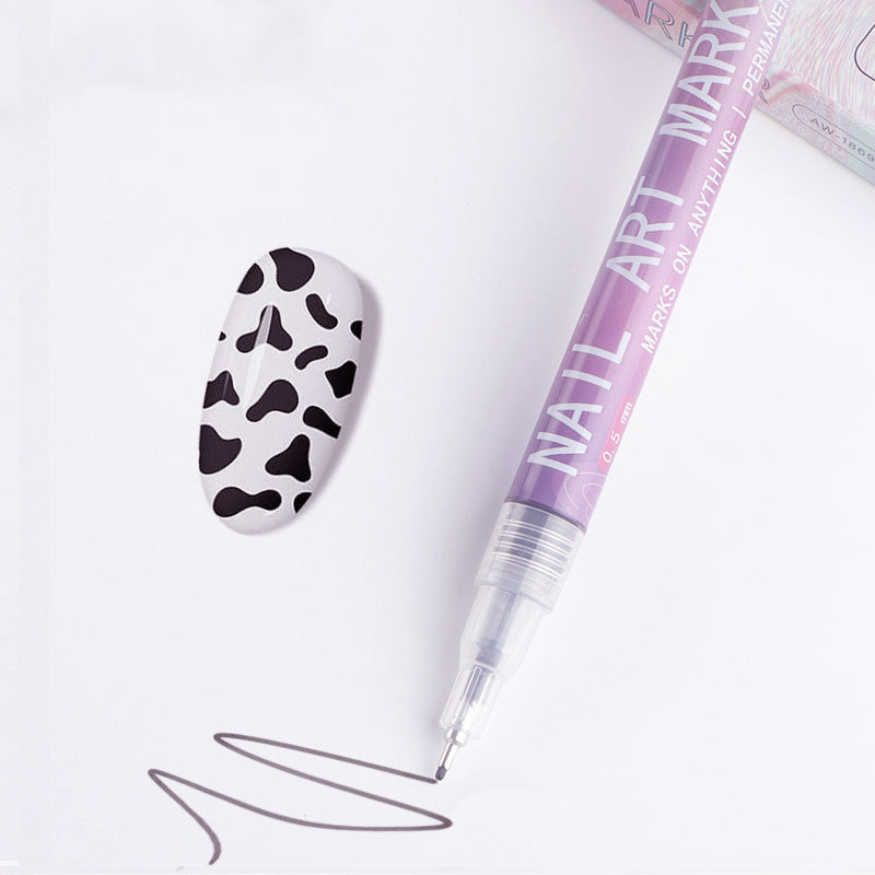 NailMaster – Kreative Nagelkunst in Studioqualität!