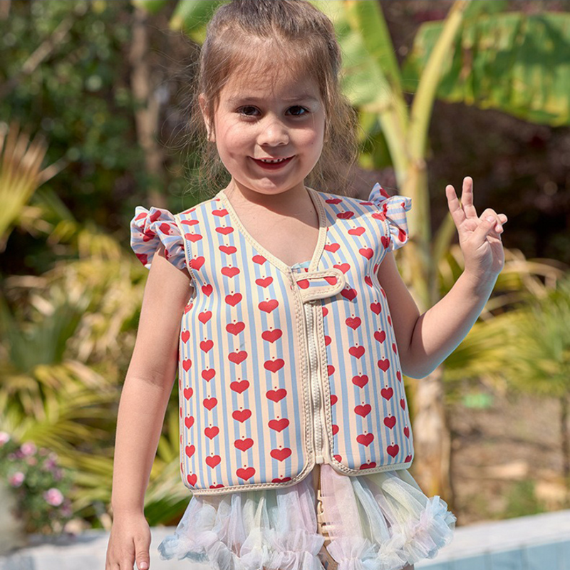SafeSplash – Sicher planschen, stylisch bleiben!