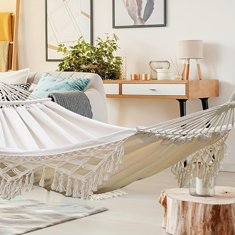 Boho-Hängematte Lunaria Breeze | Mit Pompons & Streifen | Baumwolle | Für 2 Personen | 43–54 kg Tragkraft