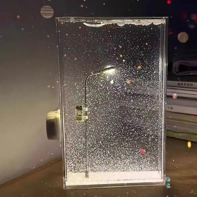 SnowGlow – Straßenlaterne mit winterlicher Schneeszene