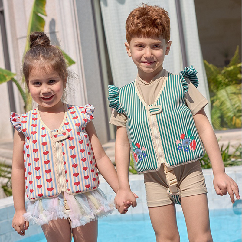SafeSplash – Sicher planschen, stylisch bleiben!