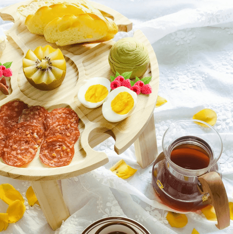 SnackTable – Der klappbare All-in-One-Tisch, ideal für perfekte Picknicks!