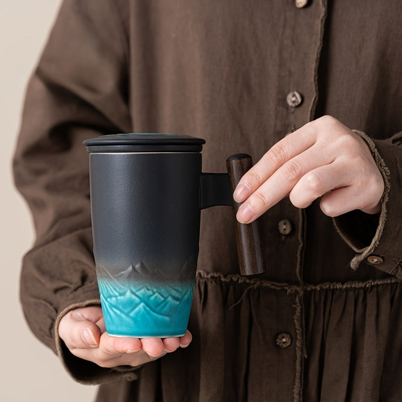 TeaCraft Keramik Tasse | Handgefertigt | Mit Teesieb & Holzgriff | Retro Design