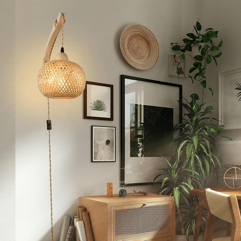 Wandlampe BambuGlow | Gewebter Bamboo-Schirm | Vintage Look mit Stecker & Schalter | Für Wohnzimmer & Schlafzimmer