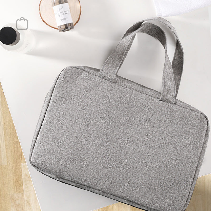 Travelique Reise-Kosmetik-Organizer | Kompakt & Wasserabweisend | Mit 4 Fächern & 360° Haken | Für Damen & Herren
