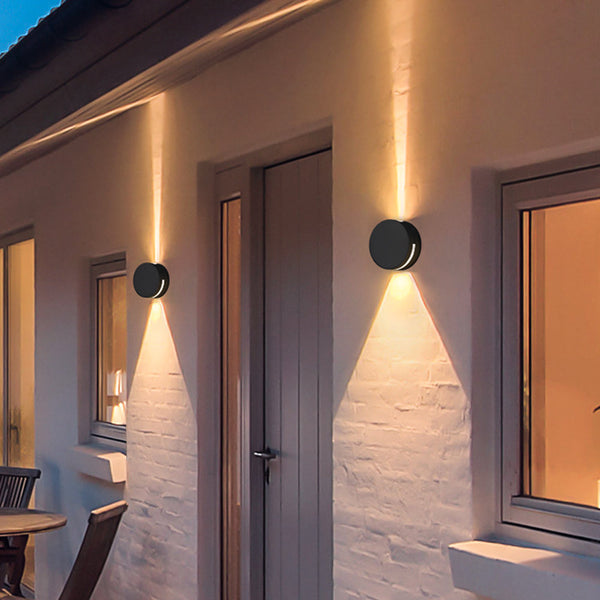 Runde Außenwandleuchte VARELUX | Glas & Metall | IP65 Wasserdicht | Warmes Licht Ø12 cm