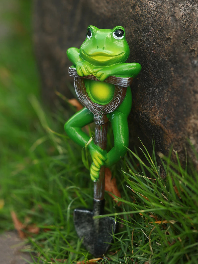 Gartenfigur FroggieBloom | Lustiger Frosch mit Schaufel | Wetterfest | Handbemalte Gartendeko