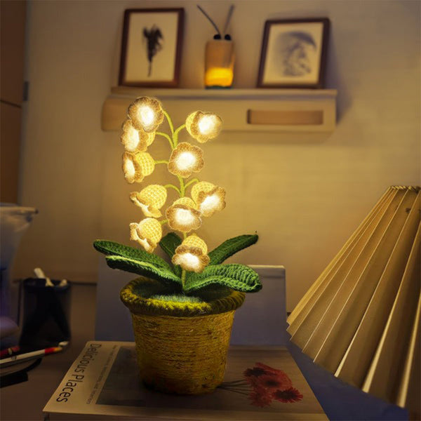 LilyGlow – Die Häkel-Lilienlampe mit ewiger Blüte!