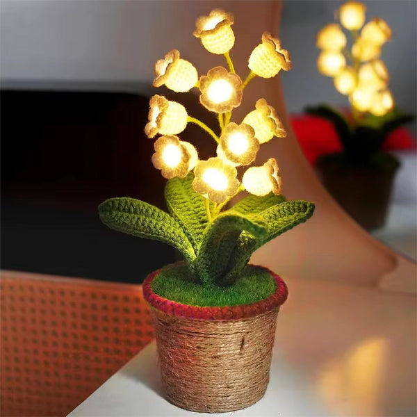 LilyGlow – Die Häkel-Lilienlampe mit ewiger Blüte!