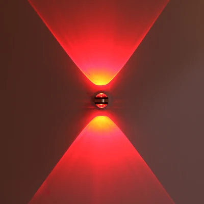 LumiMystic LED Kristall-Wandleuchte | Elegantes Design mit Schwarznussholz | 6W | Wandmontage