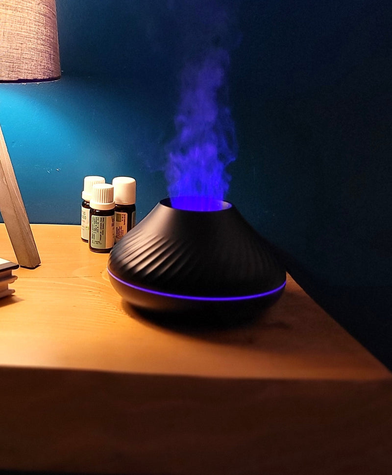 LumiFlare Aromadiffusor | Flammeneffekt & Beruhigender Nebel | 130 ml | Für Entspannung & Wohlfühlatmosphäre