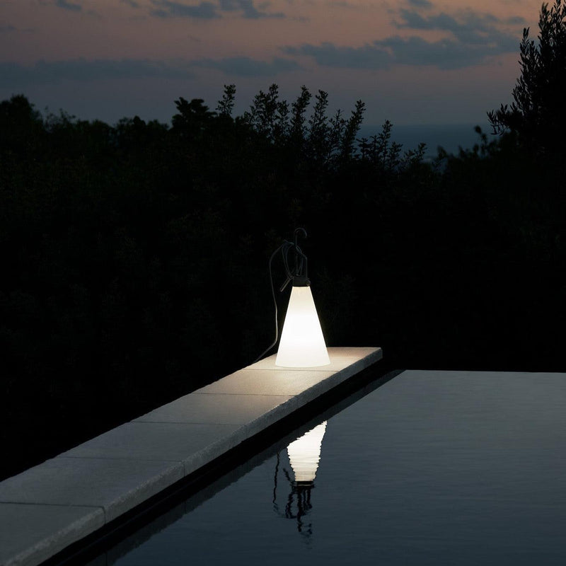 Lumaterra Outdoor LED Lampe mit Tragegriff | Wetterfest & Stilvoll | Für Garten, Camping & Picknick | E14-Fassung (bis 10 W)