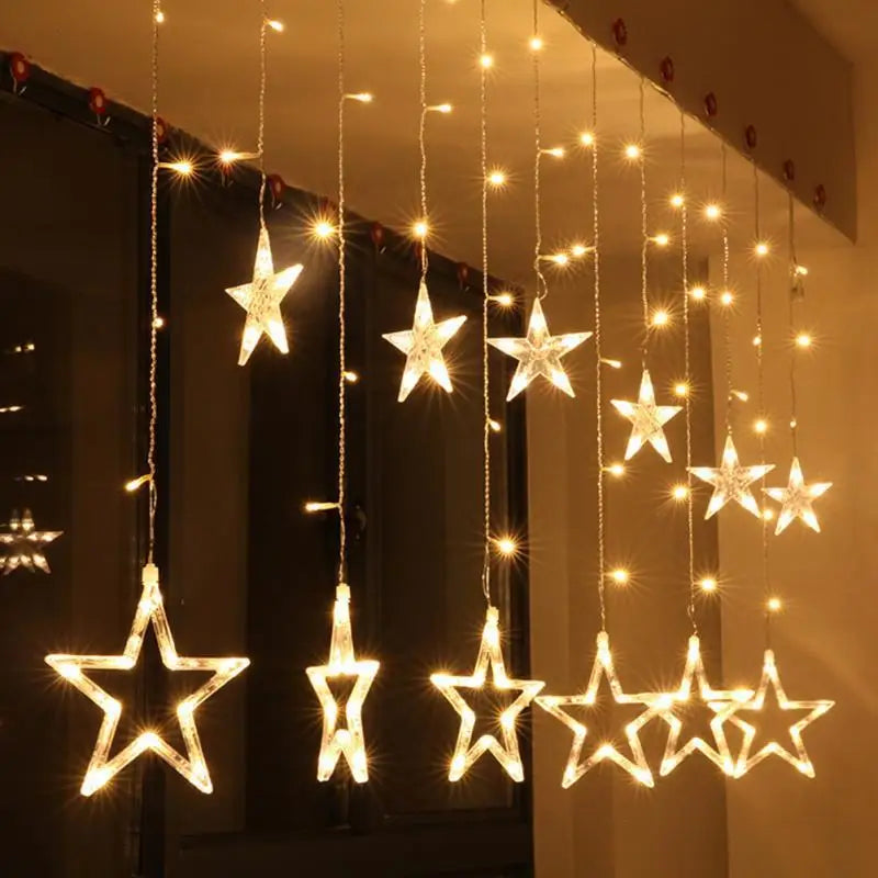 Lunessa LED Vorhanglichter Sterne | Koppelbar & Energiesparend | Für Innen & Außen | Warmweiß | Mehrere Lichtmodi