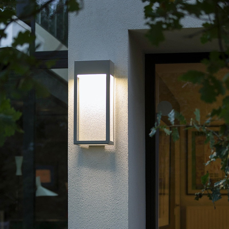 Solar-Wandleuchte LumiVita | Mit Dämmerungssensor | Edelstahl & Aluminium | IP65 Wetterfest | LED Warmweiß