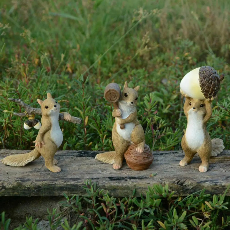 NutCharm – Das Deko-Eichhörnchen mit Herz!