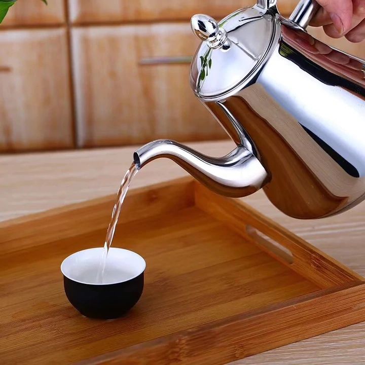 Boilivia Wasserkocher aus Edelstahl | Abnehmbar & Ergonomisch | 1,2 L Fassungsvermögen | Modernes Design