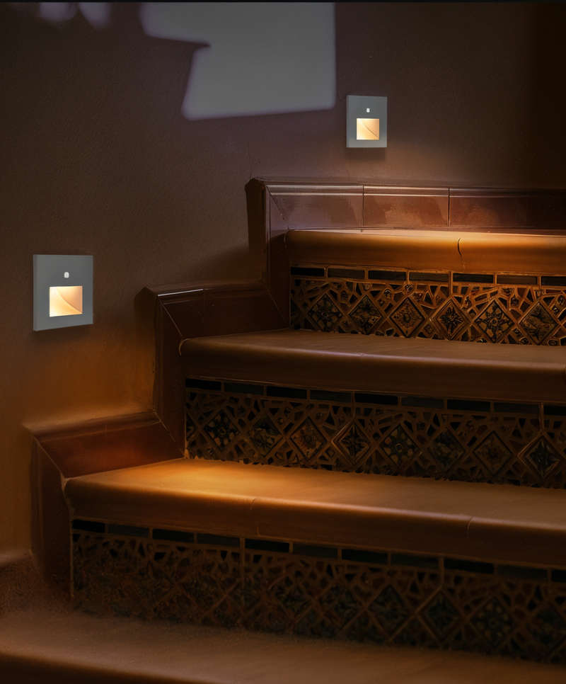 LED Einbauleuchte SENSALUX | Mit Bewegungsmelder | Für Treppen & Wände | Aluminiumgehäuse | 8,6x8,6x3,5 cm