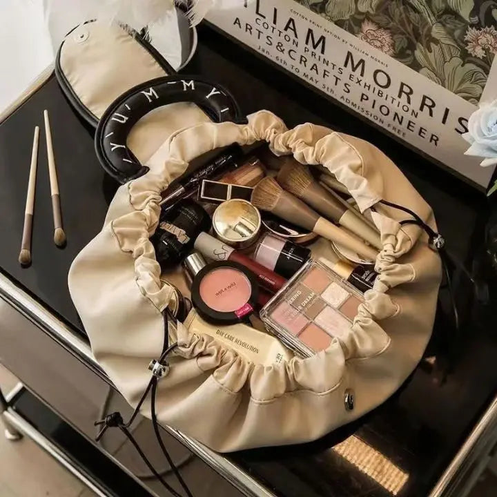 ChicNest – Die Make-up-Tasche, die sich für dich ausbreitet!