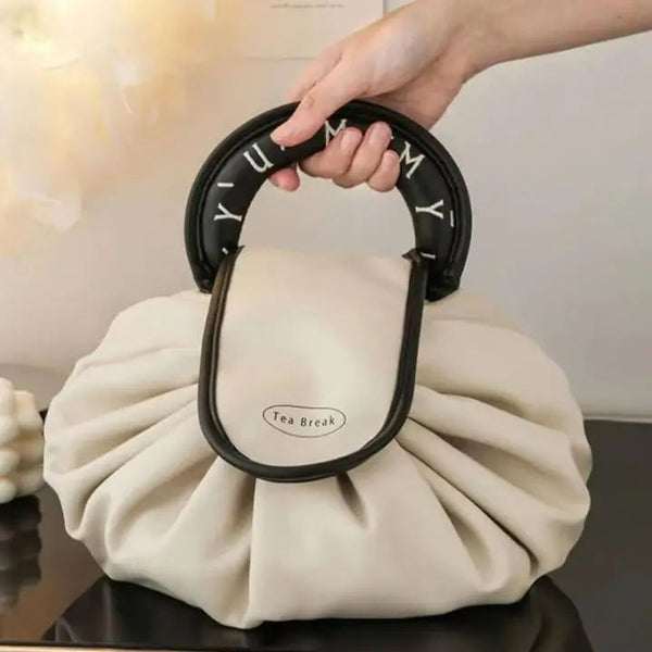 ChicNest – Die Make-up-Tasche, die sich für dich ausbreitet!