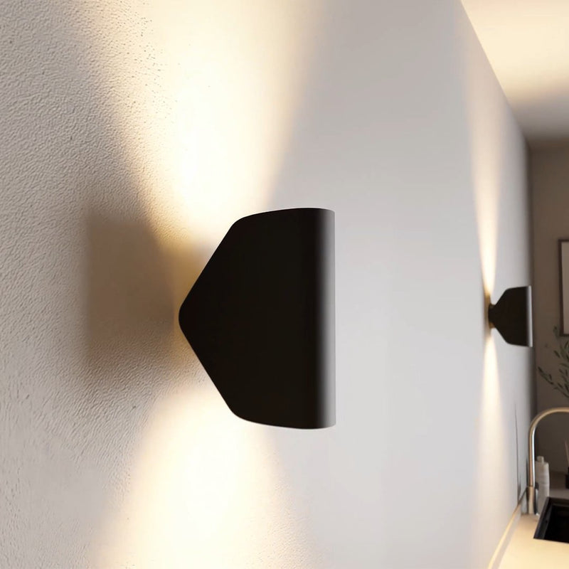 LED Wandleuchte AXIVIA | Schwenk- & neigbar | Warmweiß 2700K | IP65 Außenbereich | 16,5x10,5x11,5 cm