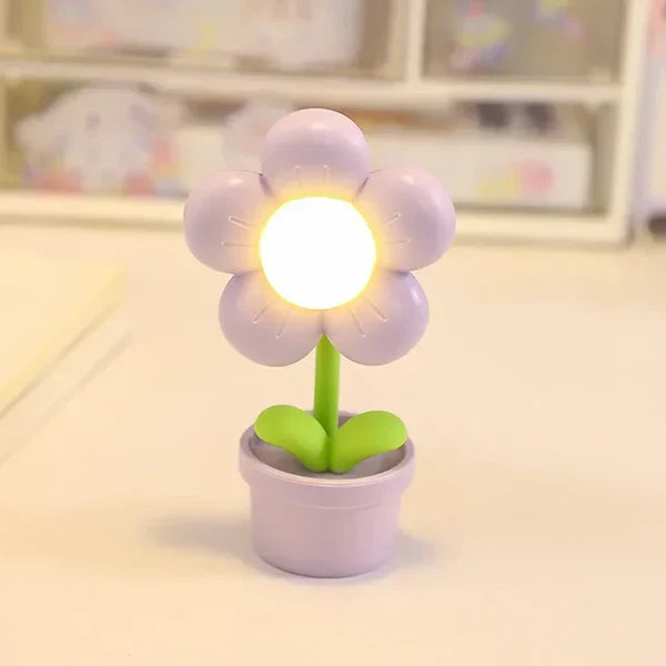 Tischlampe Florya BloomLight | Blütenform | Sanftes Stimmungslicht | Kompakt & Dekorativ | Für Schlafzimmer, Wohnzimmer & Kinderzimmer