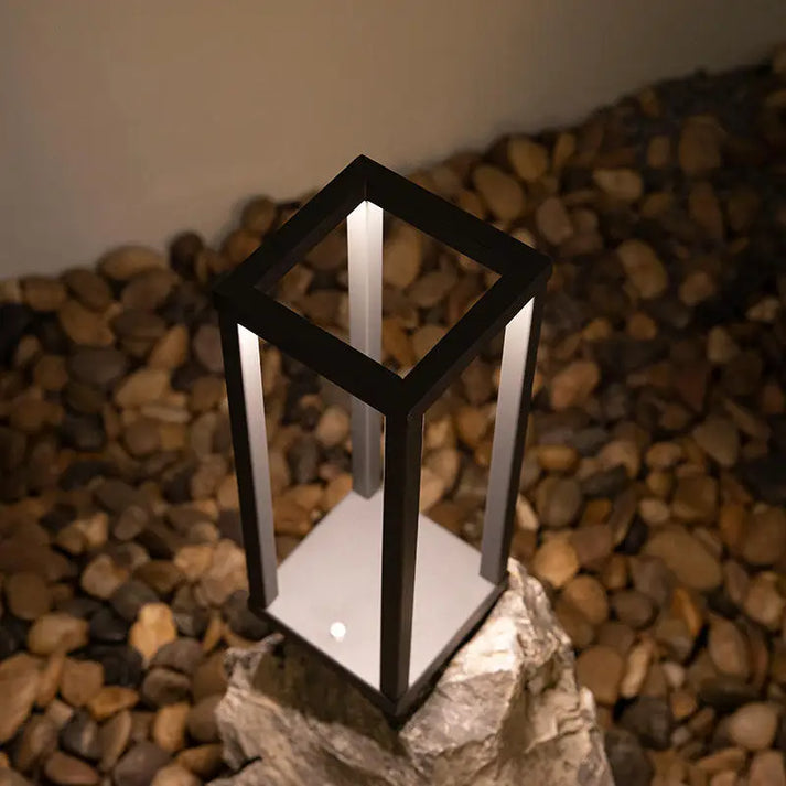 Alunora FlexLED Tischlampe | Dimmbar & Wiederaufladbar | Modernes Design | Für Innen & Außen | Bis zu 10h Lichtdauer