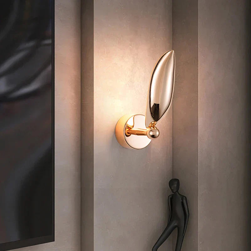 Marilux Wandleuchte Möwenform | Goldoptik | Warmes Licht | 36×23 cm | Maritimes Design