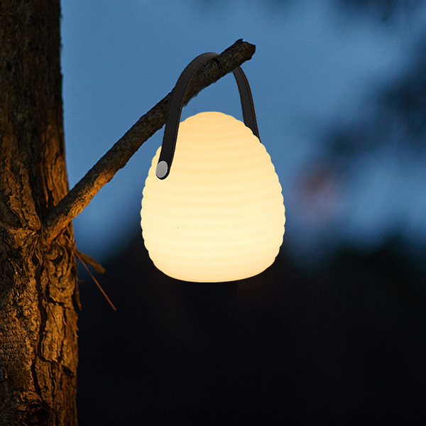 Variluma Moderne LED Outdoor-Laterne | 16 Farben & Fernbedienung | Wiederaufladbar & Wetterfest | Ø16 cm × H20 cm
