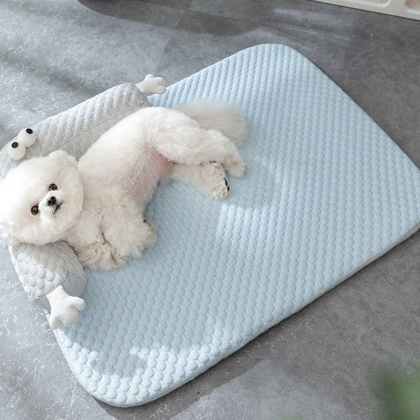 Kühlmatte für Hunde FrostBuddy | Luxuriös & Temperaturausgleichend | Seidenoberfläche mit Polsterung | In 4 Größen