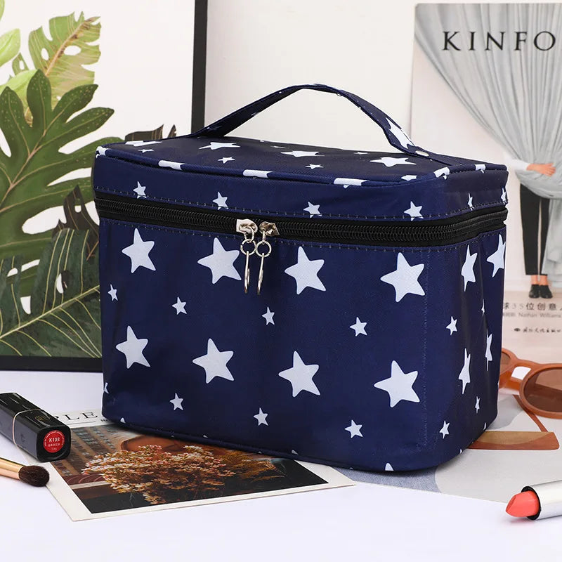 Kosmetiktasche WildAura | Großes Fassungsvermögen | Wasserdicht & Stylisch | Animal-Print