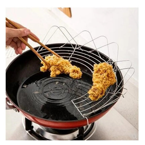 Frittiergestell OilGuard | Faltbares Edelstahl-Abtropfgitter | Halbrund & mit Sicherheitsrand | Für Pfannen 32–38 cm
