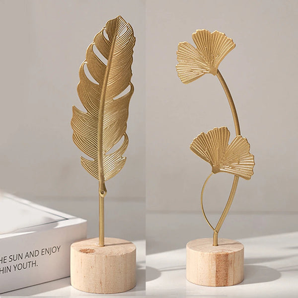 Ginkgo Elegance Dekofigur | Goldene Blatt-Skulptur aus Metall | Wohn- & Bürodekoration