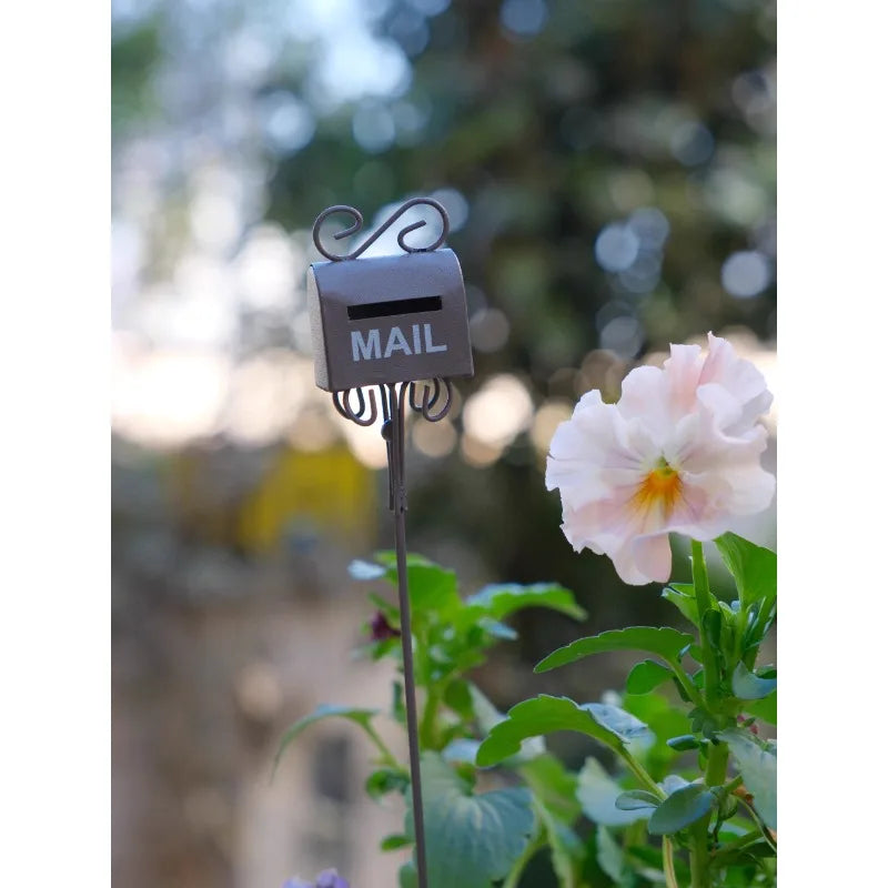 IronBloom | Retro Blumenhalter Schmiedeeisen | Antikes Zaun-Design | Balkon- & Gartendeko