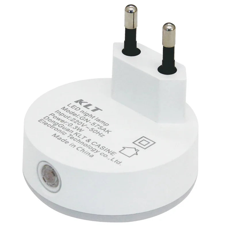 Noctura LED Nachtlicht | Mit Lichtsensor | EU-Stecker | Warmweiß | 6,5 × 6,5 cm