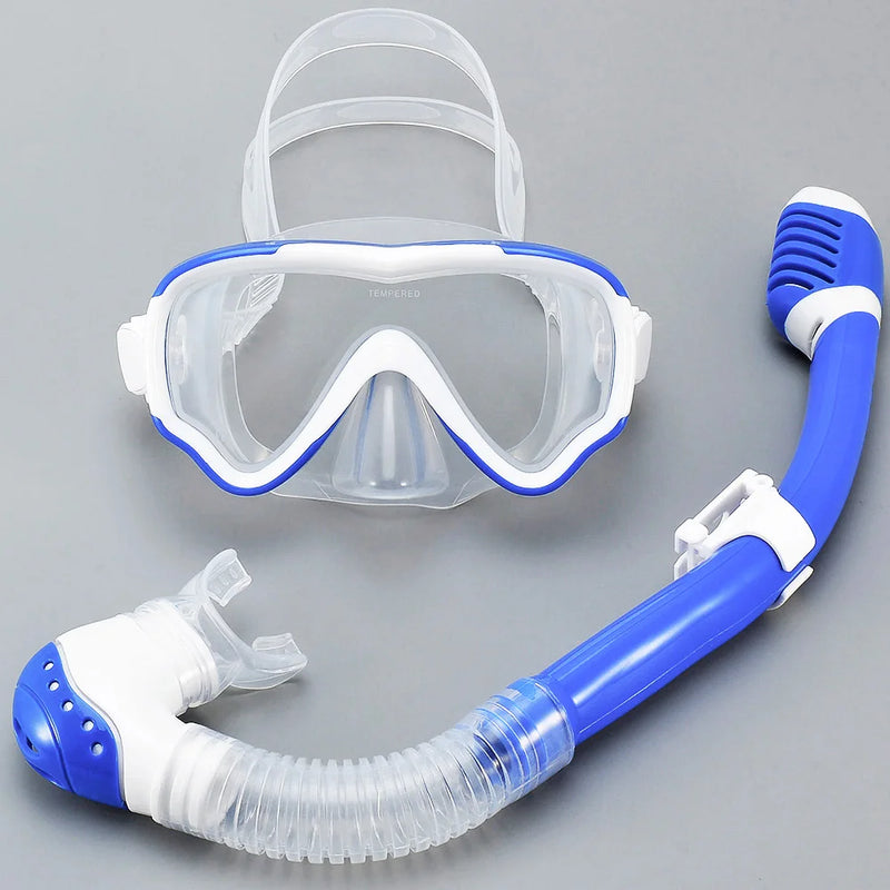 AquaJuni Kinder Tauchmaske mit Schnorchel | Anti-Beschlag & Auslaufsicher | Gehärtetes Glas & Silikon | Für Jungen & Mädchen 7–15 Jahre