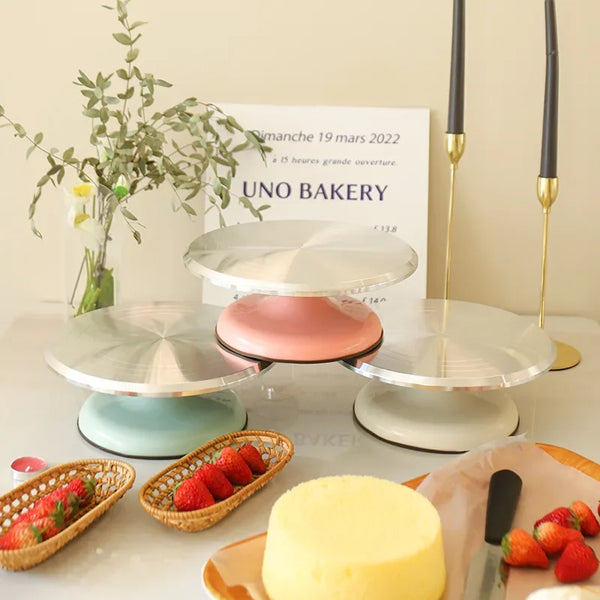 Bakello Tortendrehteller Aluminium 25 cm | Rutschfest & drehbar | Profi-Kuchendrehscheibe für Backen & Dekorieren