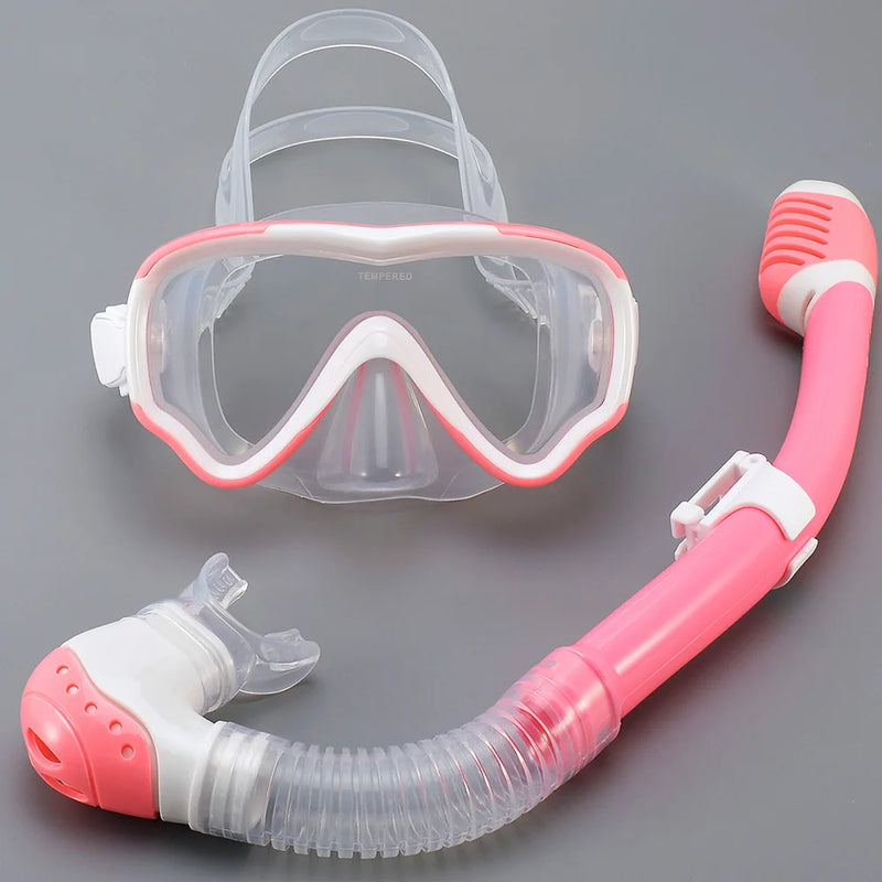 AquaJuni Kinder Tauchmaske mit Schnorchel | Anti-Beschlag & Auslaufsicher | Gehärtetes Glas & Silikon | Für Jungen & Mädchen 7–15 Jahre