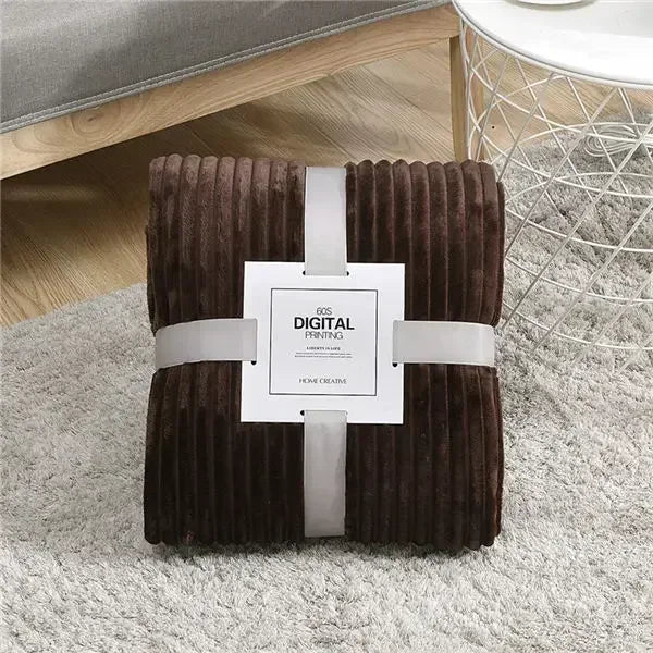 Flauschdecke SoftHaven | Gestreiftes Flanell | Extra Weich & Warm | Für Sofa, Bett & Reisen