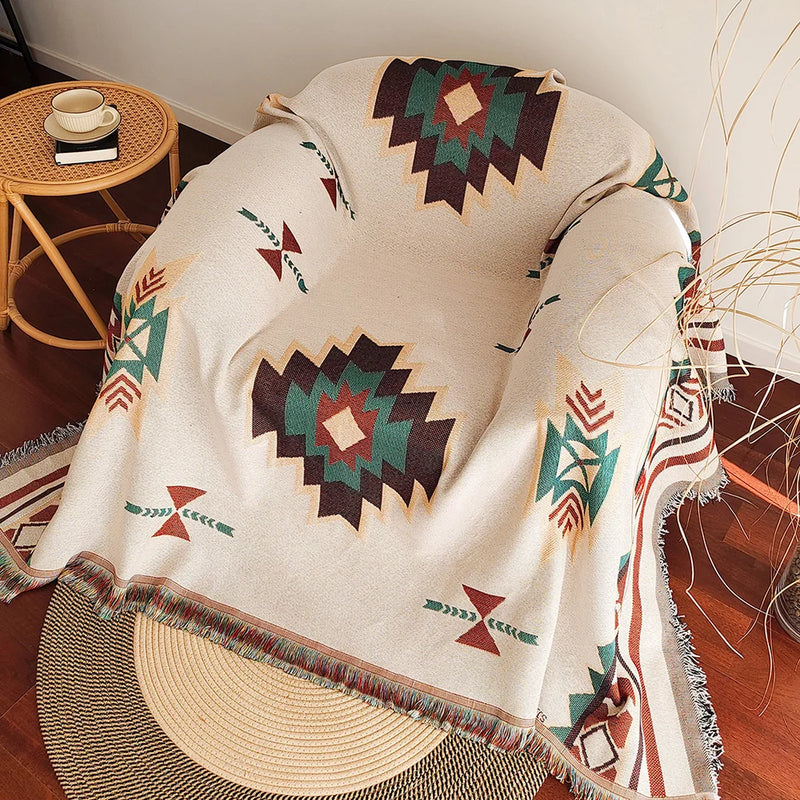 AztecaLoom Boho Decke | XXL Azteken-Plaid mit Fransen | Südwestlicher Ethno-Stil | Vintage Wohndecke aus Baumwollmischung