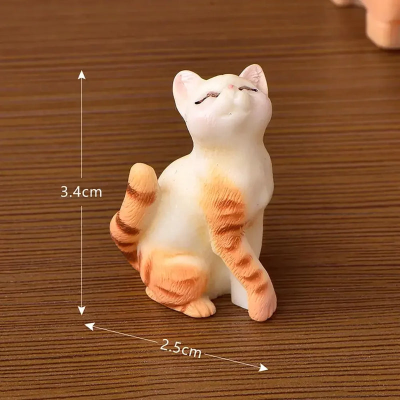 Mini Katzenfigur | Realistische Deko | Kunststoff | 1–4,5 cm | Vielseitiges Ornament