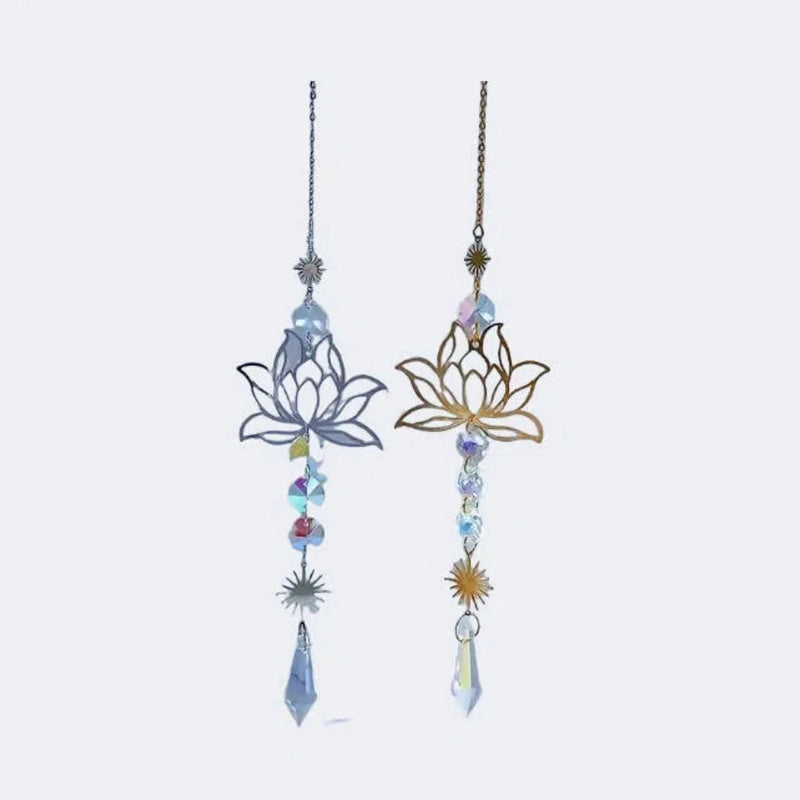 Solunara Kristall-Windspiel | Handgefertigter Lotus Suncatcher | Glas & Metall | Für Garten, Fenster & Balkon