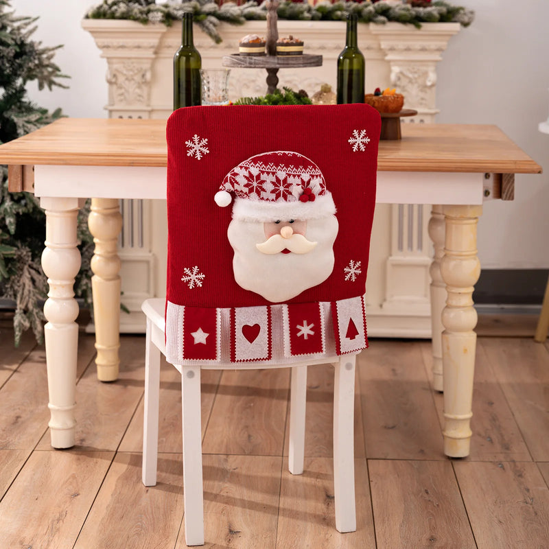 Noelvira | Weihnachtsstuhlbezug | Plüsch Stuhlhusse mit Santa-Design | Festliche Deko für Esszimmer & Küche | Weihnachtsdekoration 2025